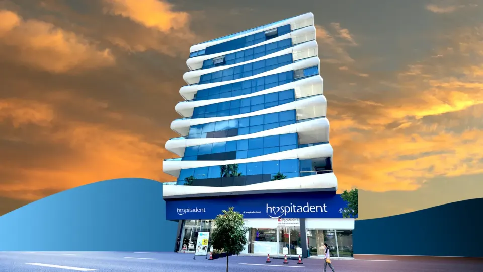 Hospitadent Antalya şubesi binasının dış görünümü
