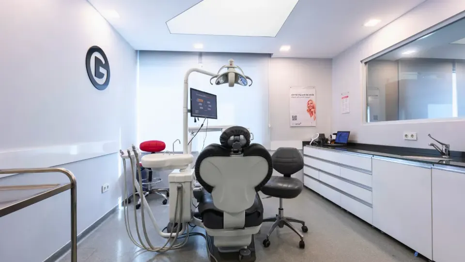 Zahnbehandlungsraum der Klinik in Lara